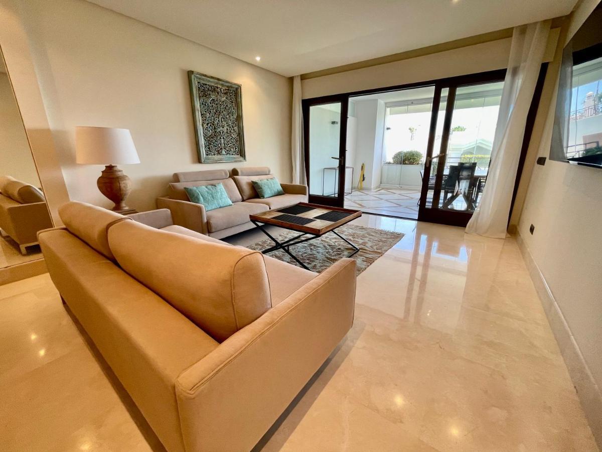 Doncella Beach , apartamento con vistas al mar Estepona Exterior foto